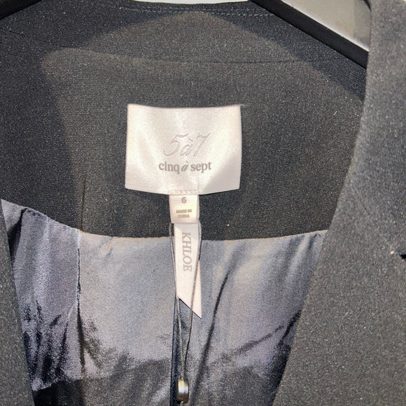 Cinq A Sept Crepe 3/4 Sleeve Blazer - Picture 6 of 6